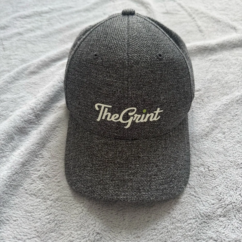 Flexfit The Grint Gray Baseball Style Cap Size Small-Medium‎